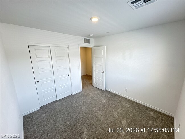 Building Photo - 6240 Foxes Dl St