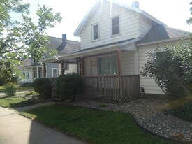 Building Photo - 509 Wilson St