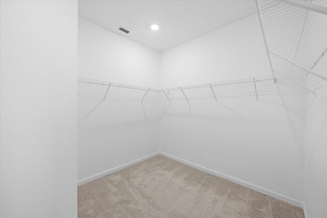 Building Photo - 100 Lake Sinclair St