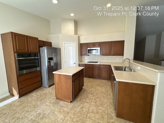 Building Photo - 4 Bedroom Single Story in Southern Highlands COMING SOON