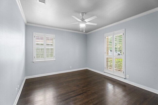 Building Photo - 1328 Bingle Rd