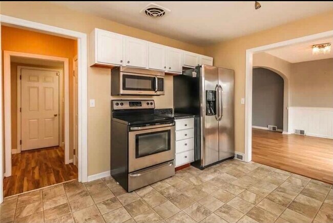 Building Photo - 43 W Craig Hill Dr