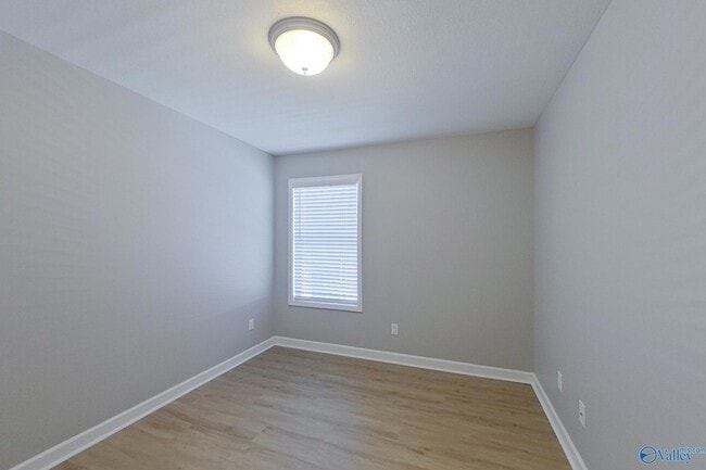 Building Photo - 150 Wexford Way