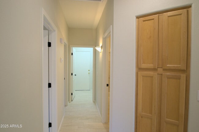 Building Photo - 7929 W Wescott Dr