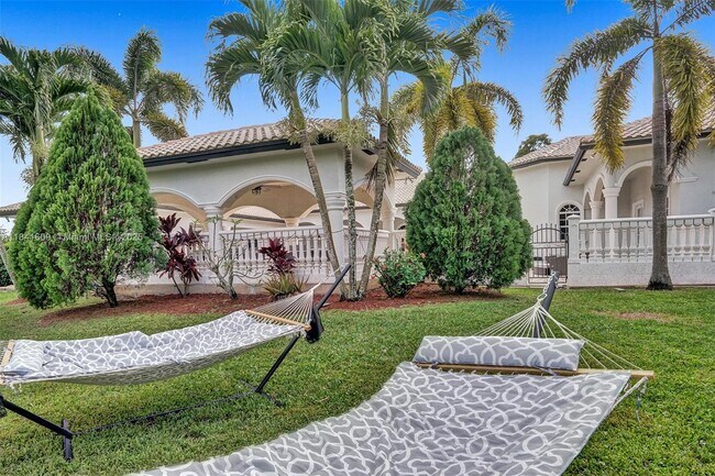 Building Photo - 13751 Pine Meadow Ct