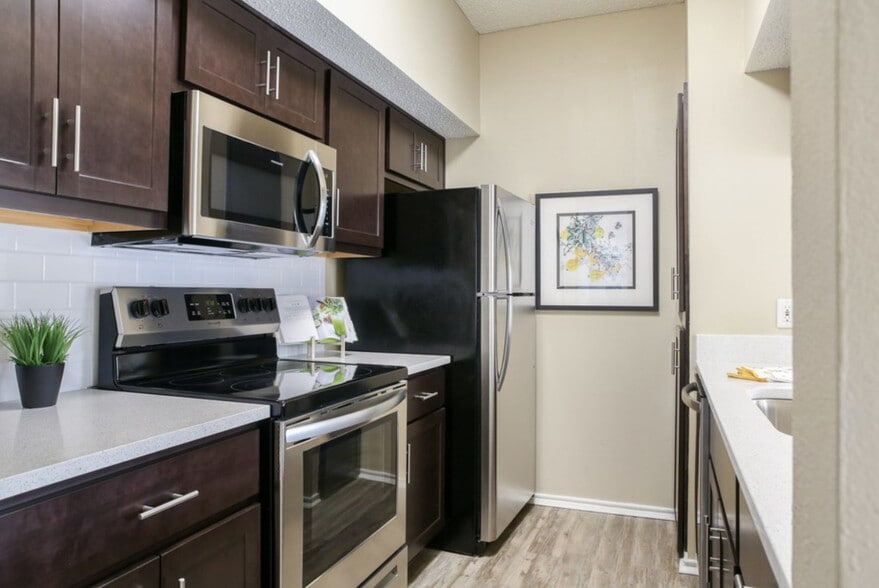 Arbors at Wolf Pen Creek Apartments 301 Holleman Dr E College Station