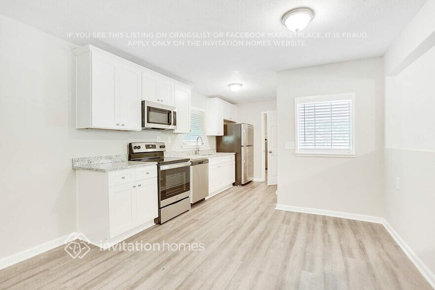 Building Photo - 6115 Marilla St