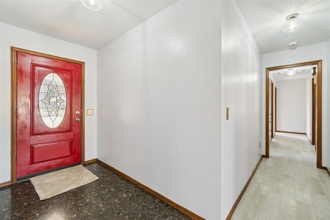 Building Photo - 11805 Ashford Dr