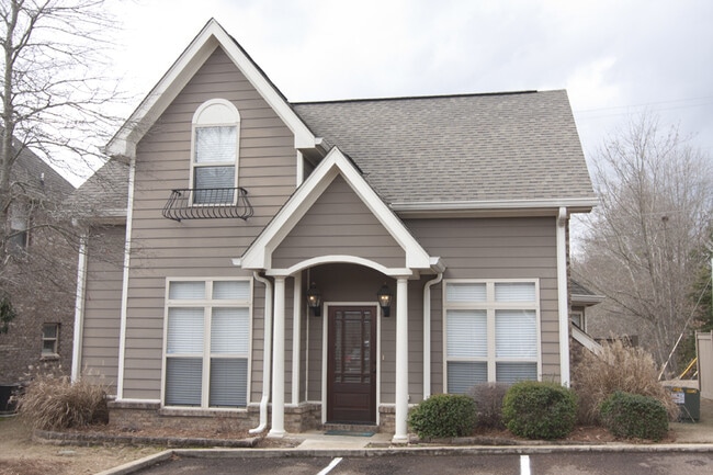 Building Photo - 159 Falls Grove Drive