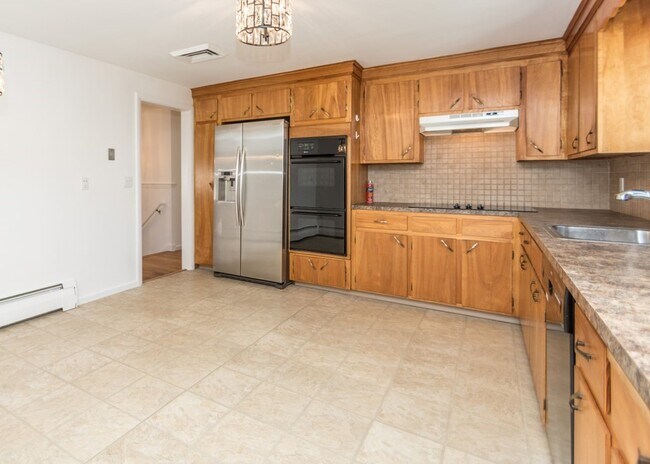 Building Photo - 59 Hobbs Brook Rd