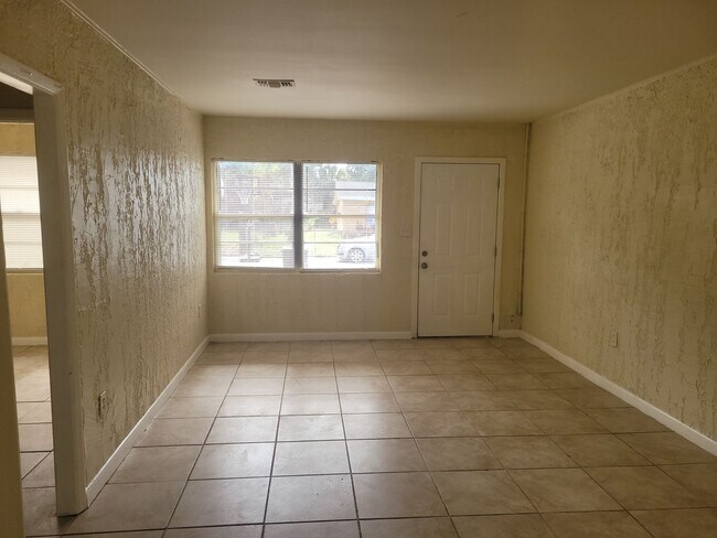 Building Photo - 508 Booker St