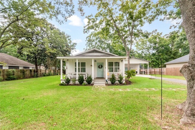 Building Photo - Special Home in Pinehurst