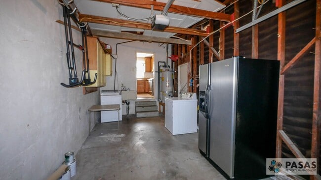 Building Photo - OPEN HOUSE, NOV. 24th at 2 pm - Downtown/Harbor Views!