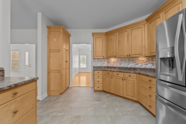 Building Photo - 2300 Greenwing Ct