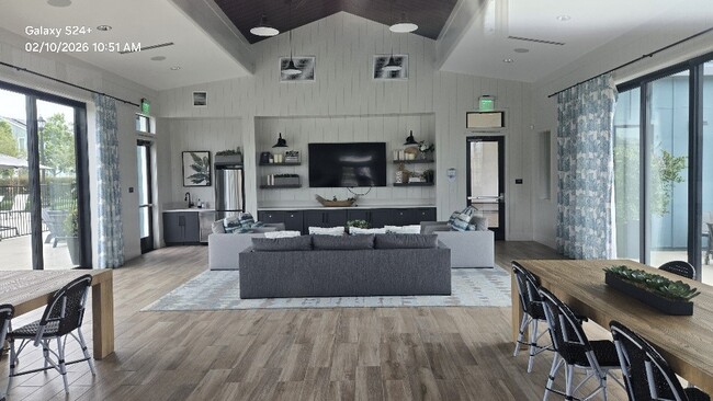 Building Photo - 2456 E Encanto Pso