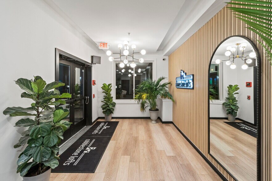 Building Photo - 2626 Trenton Ave