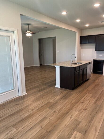 Building Photo - 7222 Touchstone