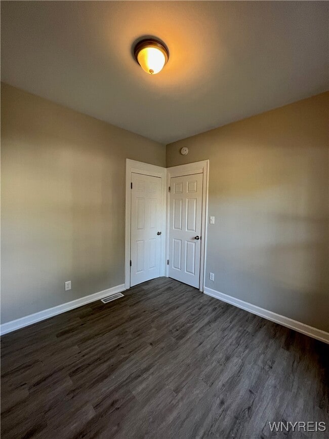 Building Photo - 355 Plymouth Ave