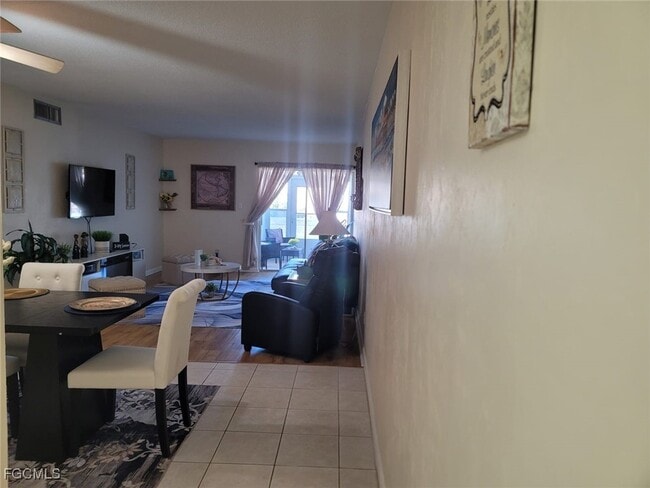 Building Photo - 333 Joel Blvd