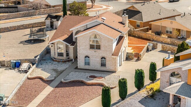 Building Photo - 4572 Loma Linda Cir