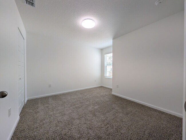 Building Photo - PRE-LEASING - NEW 2026 VILLA CONSTRUCTION!! 3/2.5/1 with premium finishes in the a new developmen...