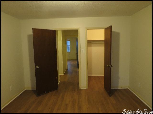 Building Photo - 9122 Tanya Dr