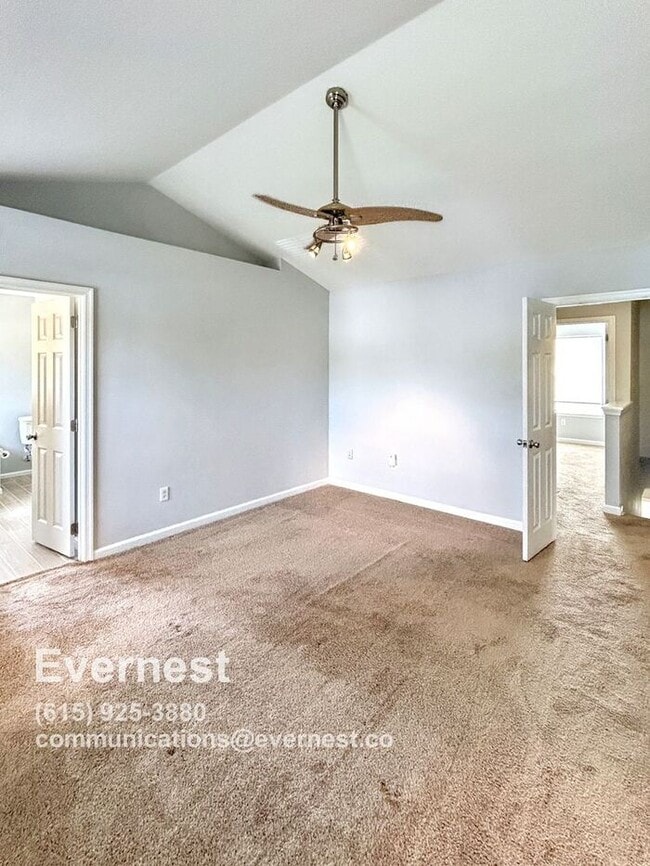 Building Photo - Spacious 4-Bedroom Home with Modern Featur...
