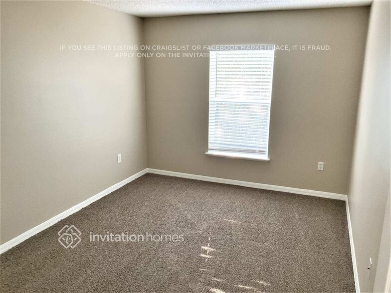 Building Photo - 1754 McFarlane Ave