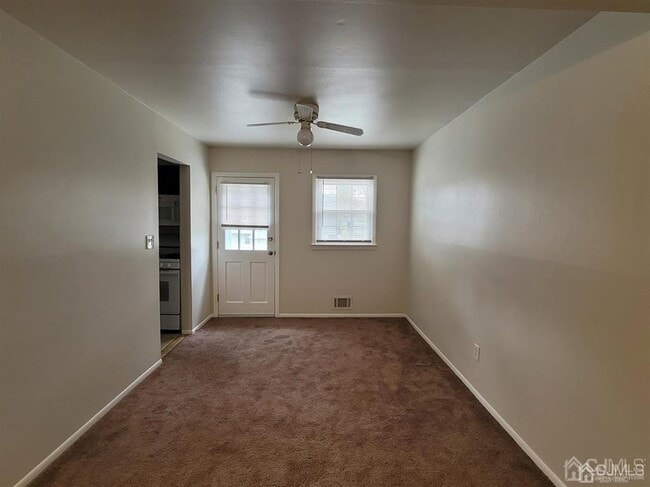 Building Photo - 94 Garfield Ave