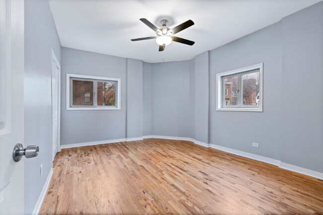 Building Photo - 2900 N Damen Ave