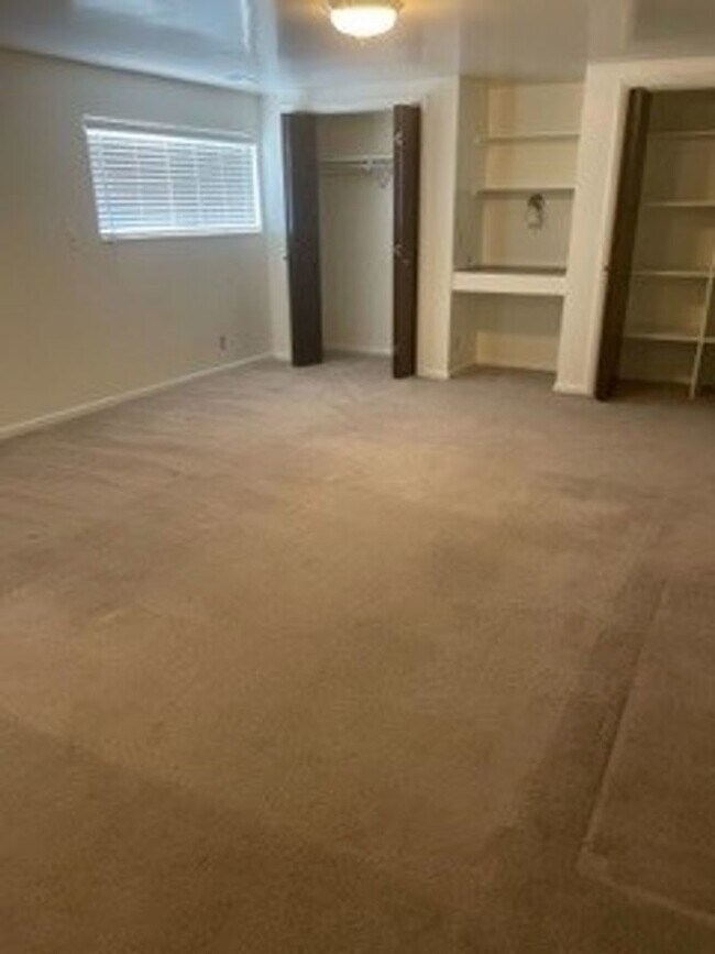 Building Photo - 7260 Ponderosa Dr