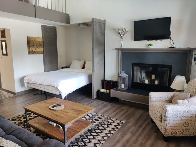 Murphy bed - 18575 SW Century Dr