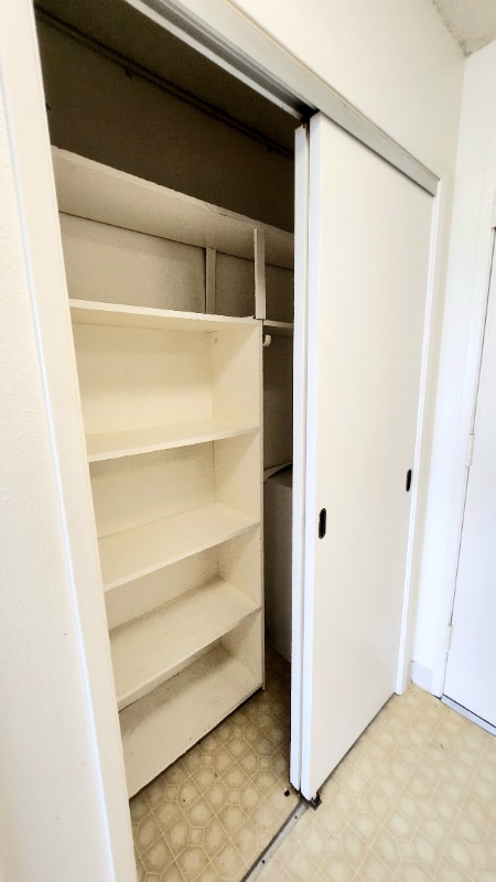 Building Photo - 55 S Kukui St