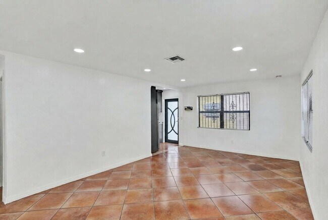 Building Photo - 10366 SW 172nd St