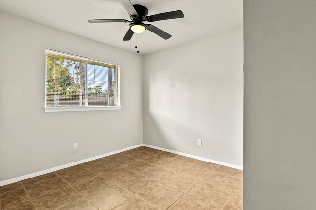 Building Photo - 11455 Spottswood Dr