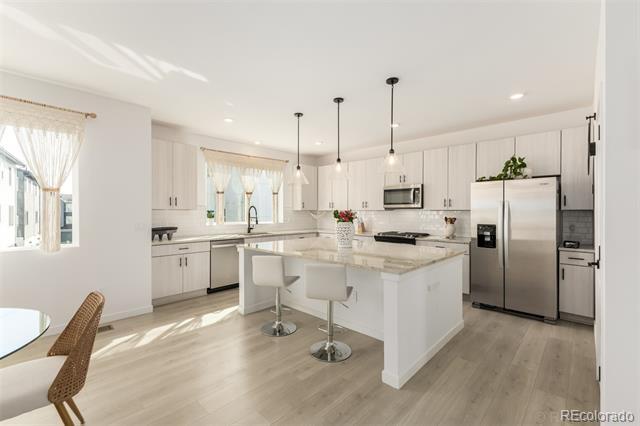 Building Photo - 16722 Umatilla St