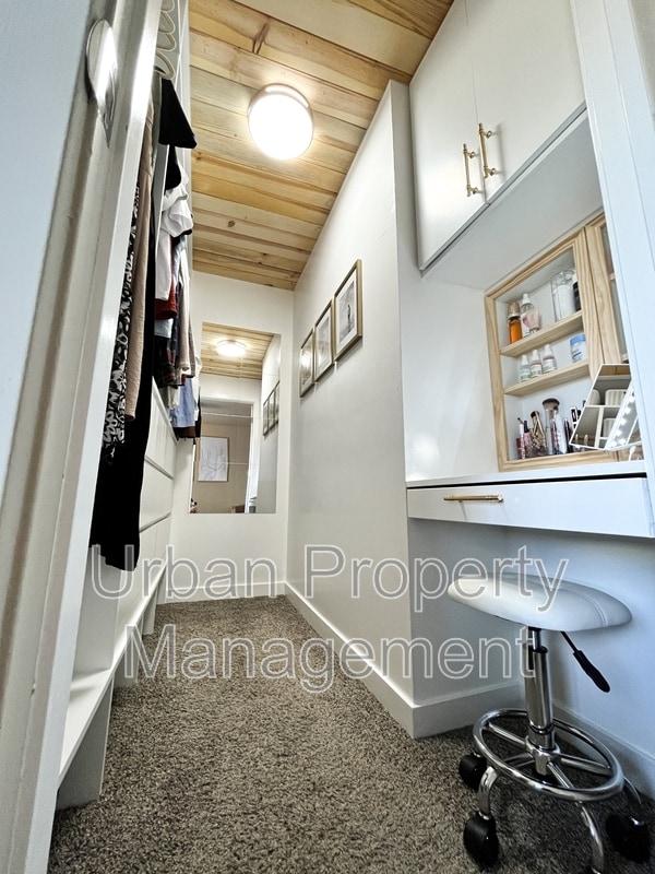 Building Photo - 734 W 2220 N