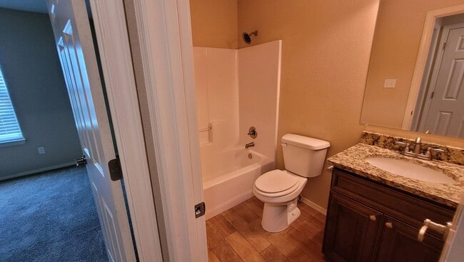 Building Photo - Beautiful 3 Bedroom Home in Southfield Hei...