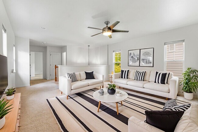 Building Photo - Gorgeous 3-Bed, 2.5-Bath Home With Great Amenities!