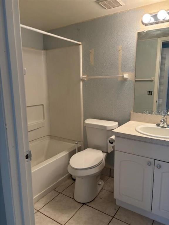 Building Photo - 2690 Coral Landings Blvd
