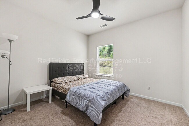 Building Photo - 10749 Adair Wds Dr