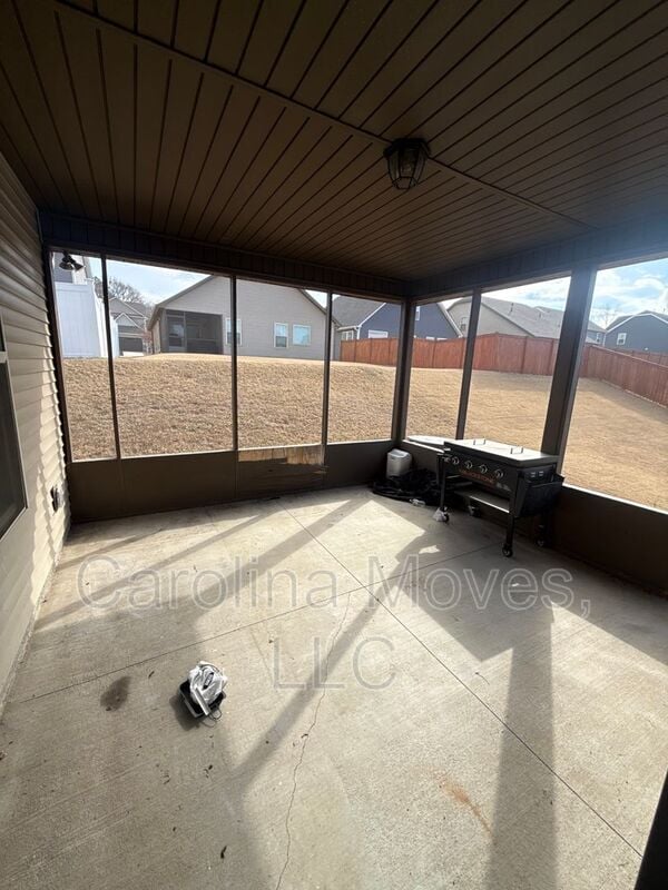 Building Photo - 211 Everard Ln