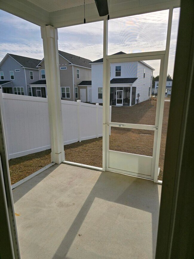 Building Photo - Exclusive 4-Bedroom Home in Hawthorne Landing with Luxury Upgrades & Spacious Amenities!