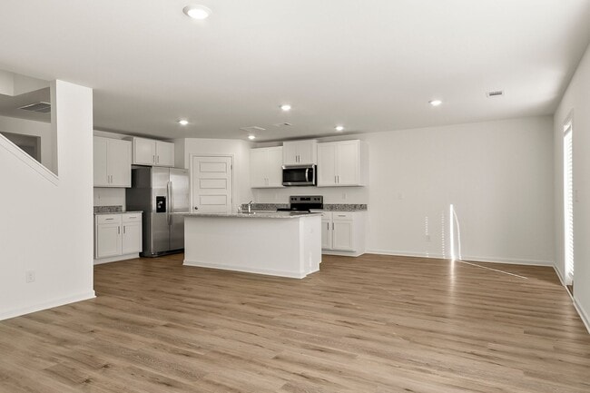 Building Photo - New Construction in the Heart of Northport - Available Now