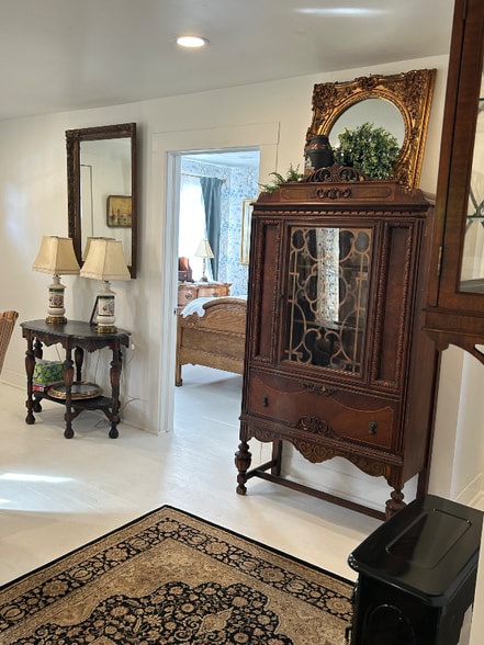 Building Photo - 44 N H St