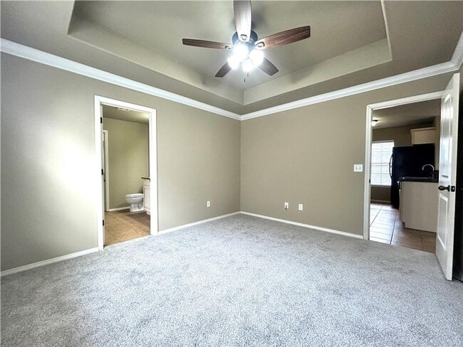 Building Photo - Craftsman style 3 bedroom 2 bath Home - Avail NOW!