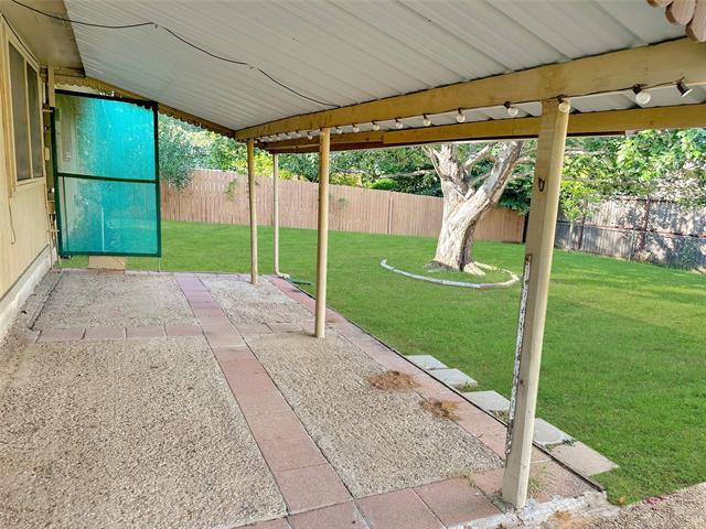 Building Photo - 708 Crestview Dr