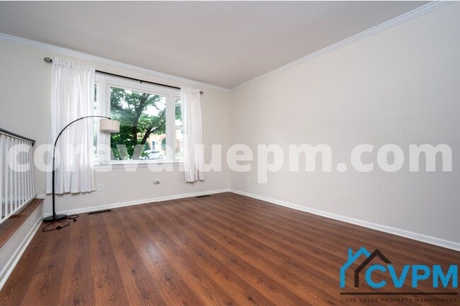 Building Photo - 400 Colonial Ridge Ln