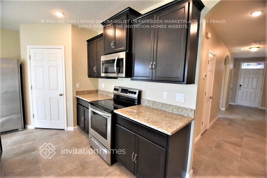 Building Photo - 4394 Magenta Isles Dr