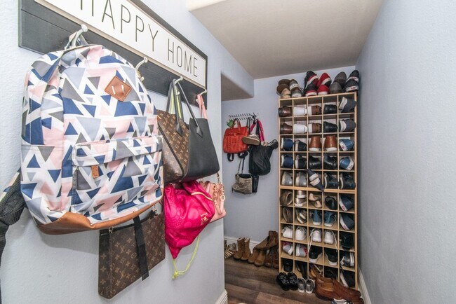 Building Photo - 8114 Champions Forest Way